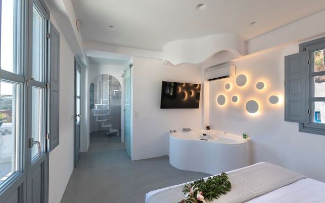 BlackStone Luxury Suites