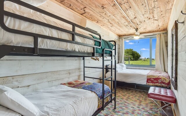 Flophouze Shipping Container Hotel