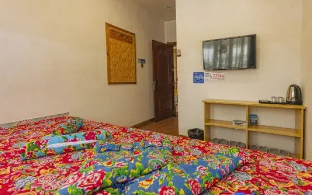 Xuexiang Erlanghe Qingli Inn