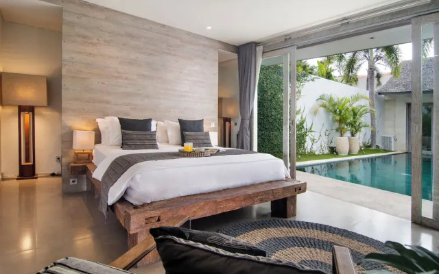 Villa Mia by Villa Finder