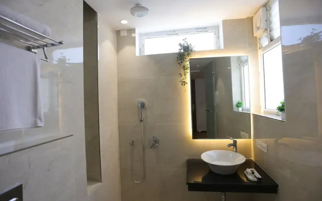 Pondy Heights - Suites and Studios
