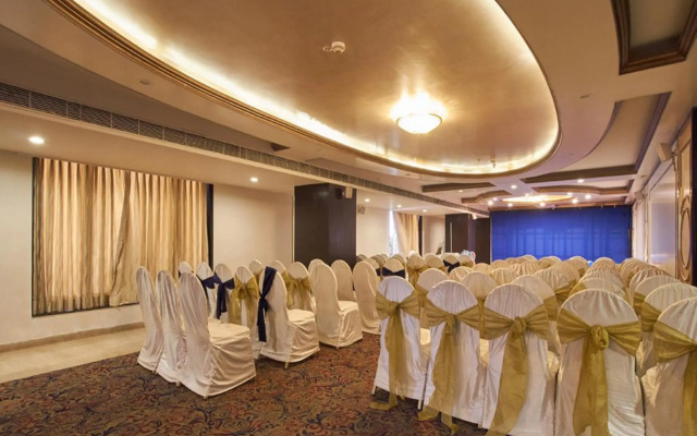 Royal Reve Hotel