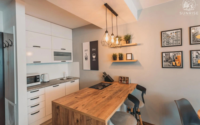 Sunrise Luxury Apartment