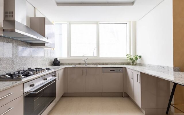 Unique Designer-inspired 3BR in Downtown Dubai