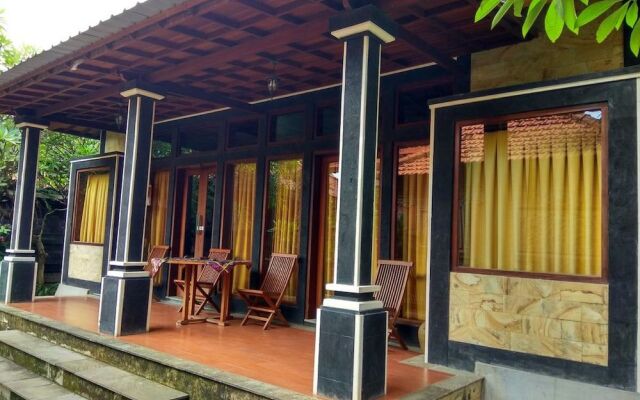 D'Kubu Legian Villa & Guest House
