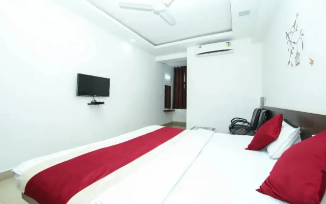 Hotel White Pearl by OYO Rooms