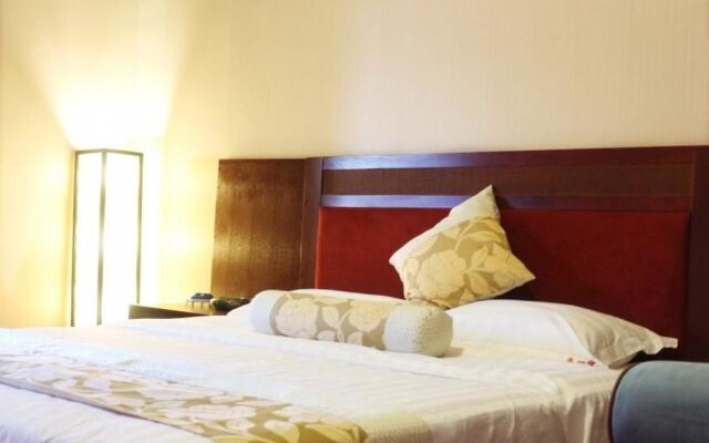 Yangshuo Paradise Hotel