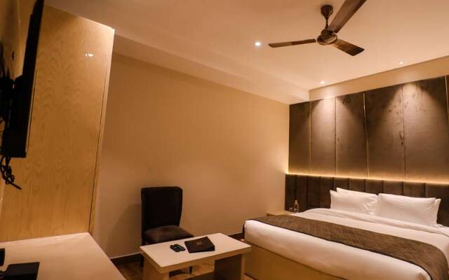 Hotel Mvr Grand