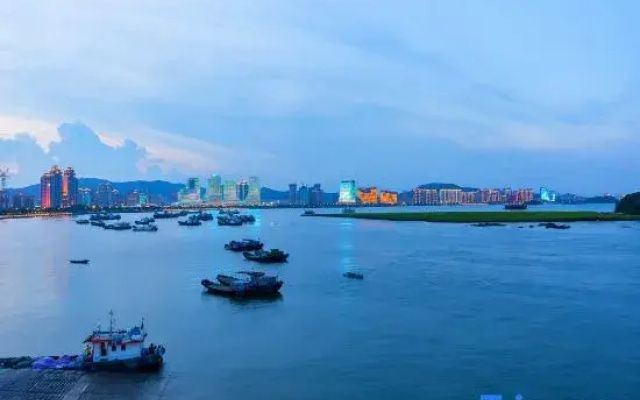 Xiamen Luhai Bay Sea View Hotel (Songyu Wharf Store)