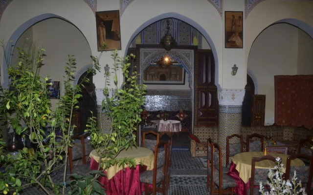 Riad Ines-Palace