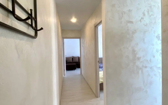 Апартаменты на улице Российская 14