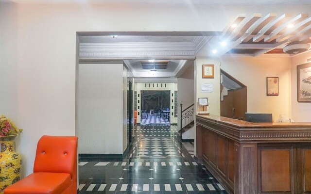 OYO 5630 Beverly Hills Hotel