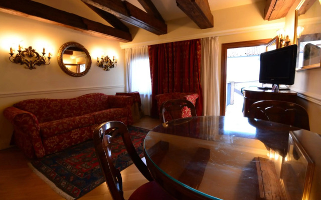 Torre dell'Orologio Suites