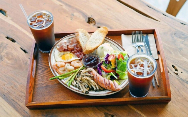 Groove-in Cafe Pension