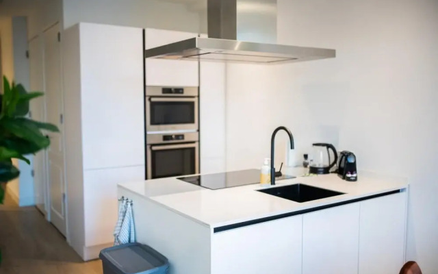 Blithe 4 Bedroom Apartment 105m2 -ss177b-