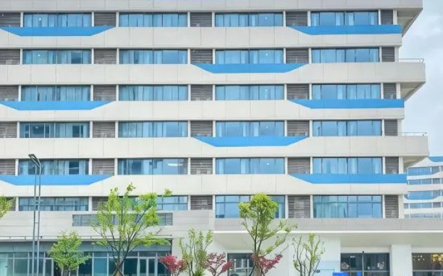 Wuguojie 1+X Hotel – Exterior – Zhenjiang