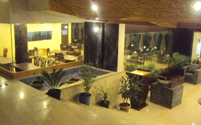 Hotel Pine Spring Gulmarg