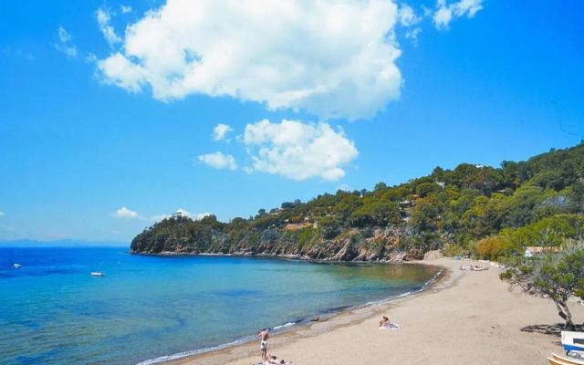 Apartment in Capoliveri Near Sandy Beaches