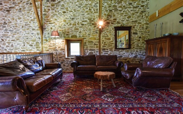 Lovely Farmhouse with Private Swimming Pool in Terrou