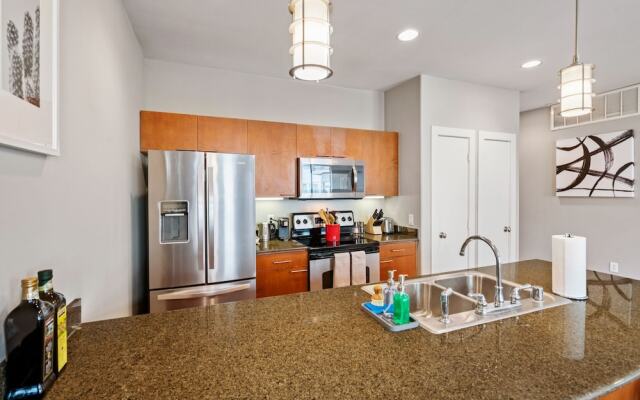 Plano Classy 2BD 2BA Apartment