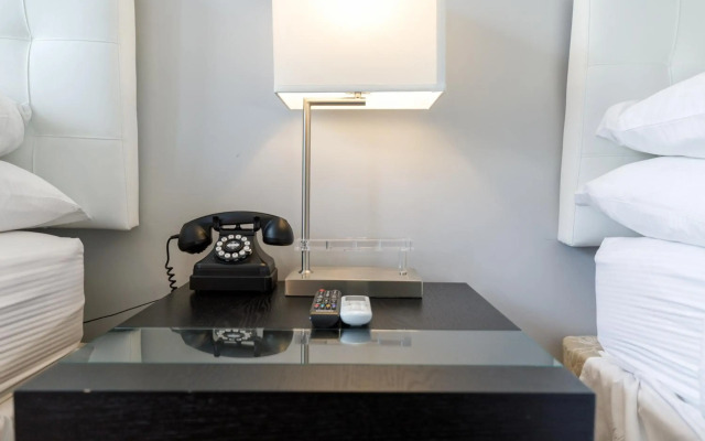 Park Plaza Lodge Hotel