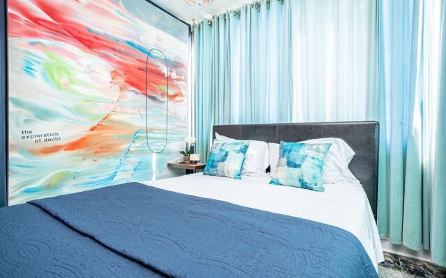 ATL Downtown Condo with Free Parking