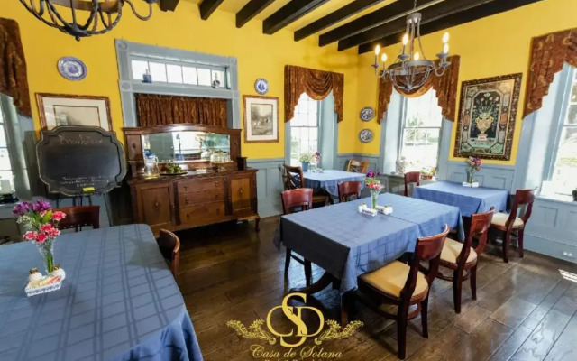Casa De Solana Bed & Breakfast