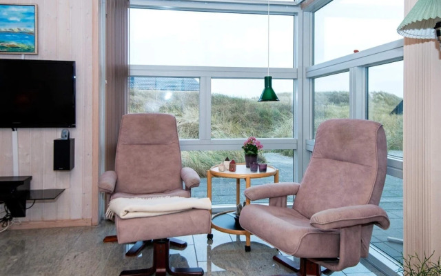 5 Star Holiday Home in Henne