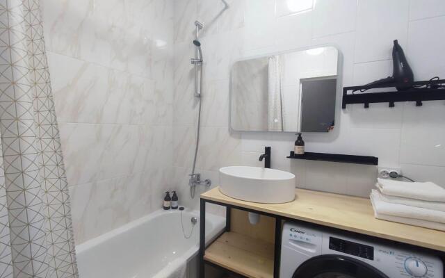 Апартаменты Наши квартиры на улице Нансена 103/1 литера 9