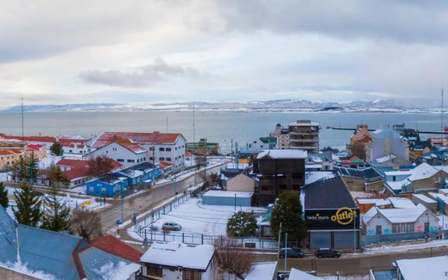 Happy Guest Apart 36