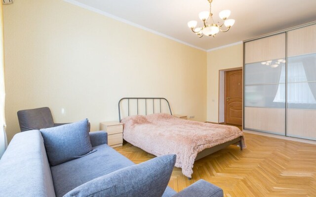 Holiday Apartment near Moscow River