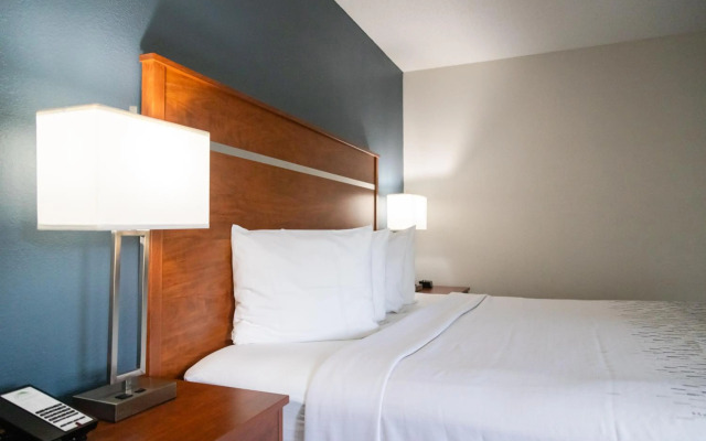 Twin Mountain Inn & Suites