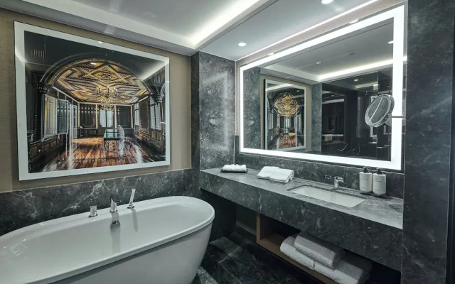 Intercontinental Real Lima Miraflores by IHG