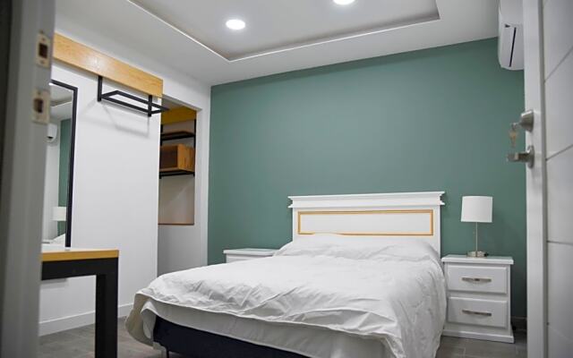 Casa moderna equipada como hotel Habitación 1