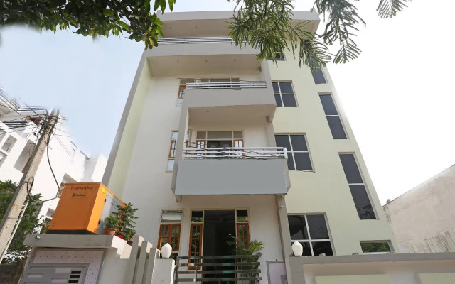 VMS Royal Inn By OYO Rooms
