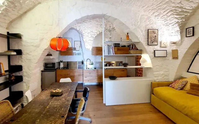 Beautiful Garden Apartment in Cisternino