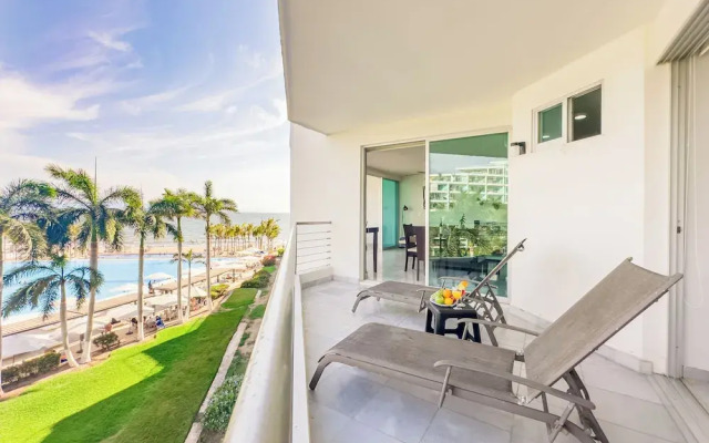 ARIA Residence Beachfront luxury