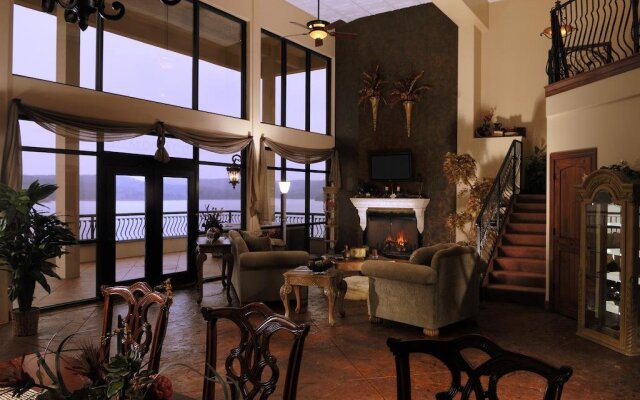 D'Monaco Luxury Resort
