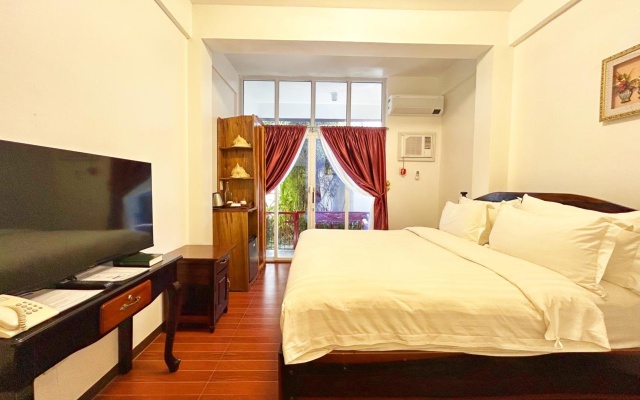 Doublegem Beach Resort and Hotel
