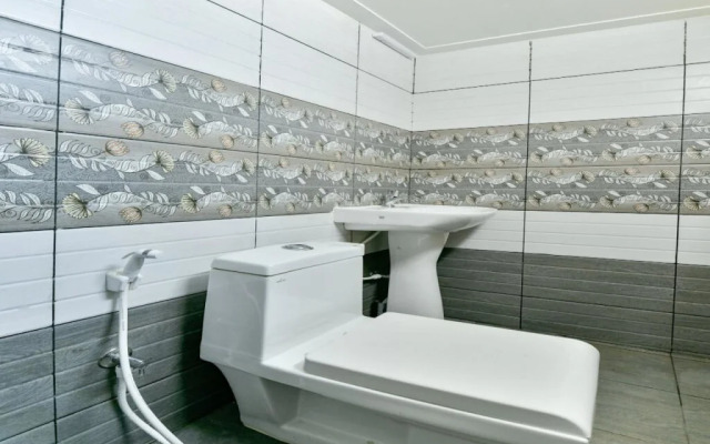 OYO 16838 Big B Houseboat 10 BHK