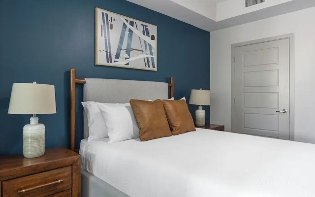 Biltmore Apartments By Landing