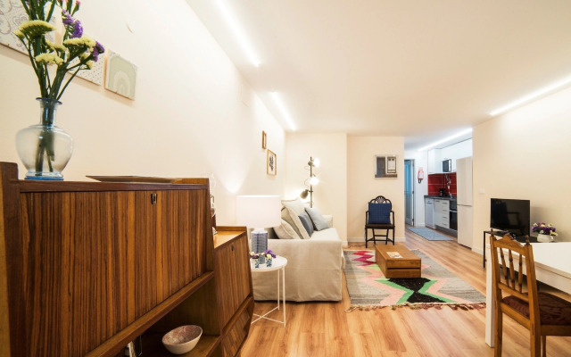 Lis Apartments