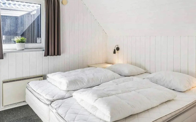 5 Star Holiday Home in Blavand