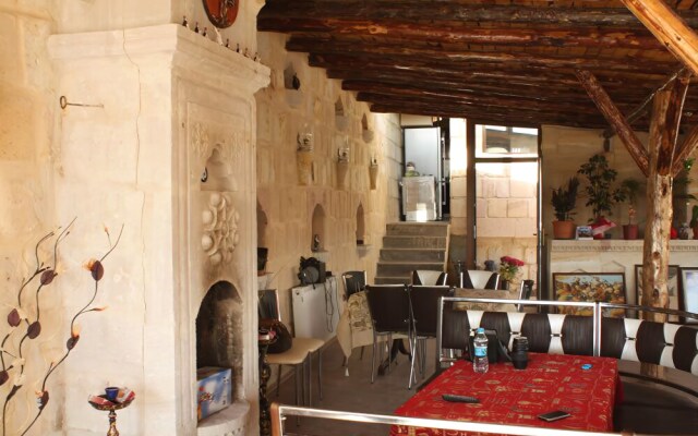 Dora Cave Hotel