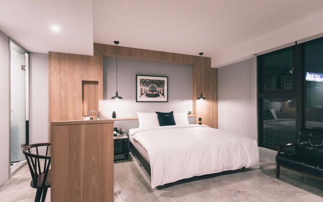 Papo'a Hotel