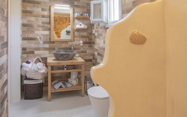 Starlight Luxury Seaside Villa & Suites