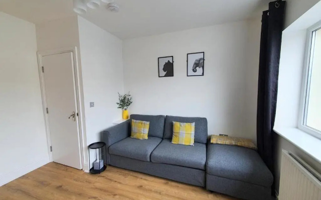 1 Bed Apartment With Sofa Bed