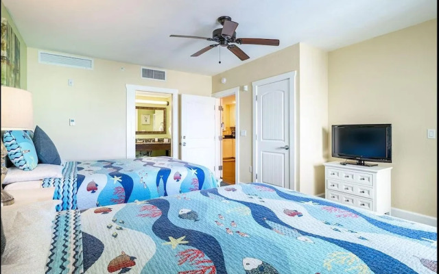 Harbourside 7716- Splash On The Rocks