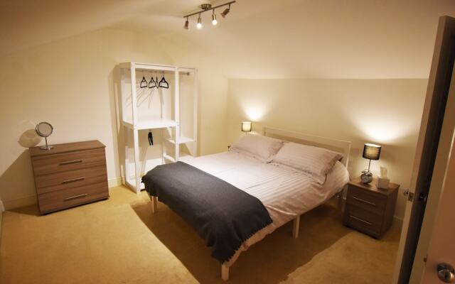 Toothbrush Apartments - Ipswich Northgate St