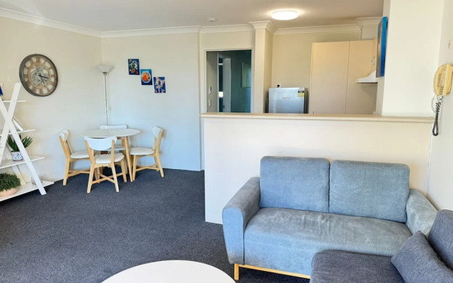 Chevron Palms Holiday Apartments by Gold Coast Premium